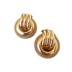 Get ready to attract attention wherever you go with our vintage,gold-plated, round circle cut, wicker knit design, large,chunky and lightweight earrings inspired by the 80s! Enjoy the comfort of wearing our latest trend earrings at any time of the day or night. With its light use, it will be an ideal option for you as a holiday earring. ITEM DETAILS Earring Length: 4 cm Earring Width: 3.5 cm   Weight:  22 grams    SHIPPING REMINDER: If there is a special situation or day that requires your shipm Round Earrings Gold, Trend Earrings, Jewelry Box Design, Gold Round Earrings, Earrings Trendy, Holiday Earring, Round Circle, Latest Trend, Lightweight Earrings