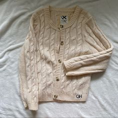 Never Worn Cute Cable Knit Cardigan. Have 3/4 Sleeves For A Feminine Touch & Tortoise Shell Buttons. ***Juniors Size L, But Fits Like An Xs/S Women’s*** Tags: Winter, Cozy, Fall, Transitional, Spring, Cableknit, Button Down, Dress Up, Dressy, Casual Gilly Hicks, Shell Buttons, Cable Knit Cardigan, Button Down Dress, Dressy Casual, Cozy Fall, Tortoise Shell, Knit Cardigan, Cable Knit