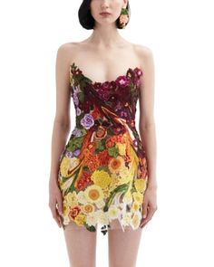 Oscar de la Renta Strapless Floral Embroidered Dress Luxury Multicolor Silk Dresses, Luxury Fitted Multicolor Dresses, Multicolor Luxury Evening Dress, Luxury Multicolor Spring Dresses, Multicolor Strapless Dress For Gala, Strapless Multicolor Dress For Gala, Multicolor Floral Embroidery Evening Dress, Luxury Embroidered Silk Dresses, Embroidered Multicolor Silk Dresses