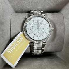 Like New. Twice Used Only. My Closet Of Luxury Clothes And Handbags Is In Very Good Condition. If My Item Is In Bad Condition, Then I Don't Sell It. Luxury Clothes, Michael Kors Accessories, Michael Kors Watch, Luxury Outfits, My Closet, Accessories Watches, Michael Kors, Like New, Women Accessories