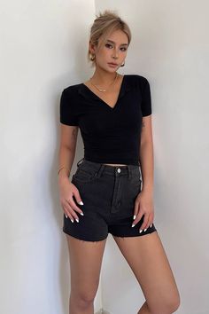 Item Type: BottomsMaterial: DenimPattern: PlainColor: Black. Gray. Dark Blue. Light BlueSize: XS. S.M.L. Size (CM): Length Waist Hip Thigh XS 38 56 78 50 S 39 60 82 52 M 40 64 86 54 L 41 68 90 56 Denim Pattern, Denim Patterns, Rhinestone Dress, Plain Color, Dress Satin, Bandage Dress, Mesh Dress, Velvet Dress, Satin Dresses