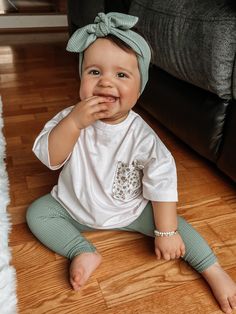 ♥ This super sweet set of leggings and Top Knot or tiny knot headbands is great for preemies, newborns, babies and toddlers! Each piece is flawlessly handmade, stylish for your baby and makes a great gift that anyone can be proud to give to a lucky mom and baby. 💌 GET 10% OFF YOUR 1ST ORDER! When you join our mailing list --> http://bit.ly/DudisDesignEtsy ♥ ABOUT THIS SET ⚬ Sizes preemie to 3T. ⚬ Made of a soft and stretchy Ribbed knit fabric that feels great to the touch, wears well and looks Newborn Coming Home Outfit, Toddler Pants, Baby Fits, Outfit Cute, Foto Baby, Sea Spray, Ribbed Leggings, Everything Baby, Coming Home Outfit