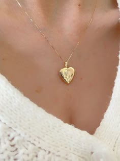 "Elegant And Classic 14K Solid Yellow Gold Heart Locket Pendant Necklace With A Starburst Diamond. Perfect For Gifting For Your Friend Or A Loved One. Lockets Symbolize Love, A Capsule Of Memories That You Can Keep With You Everywhere You Go. Heart Locket Comes With The Option Of A Box Chain That Feels Like Silk. A Beautiful Gift She Will Treasure Forever! Jewelry Comes In A Cute Gift Box Ready To Present. ✨ Add Elegance To Your Jewelry Collection ✨ All Jewelry Is New And Inspected For Quality A