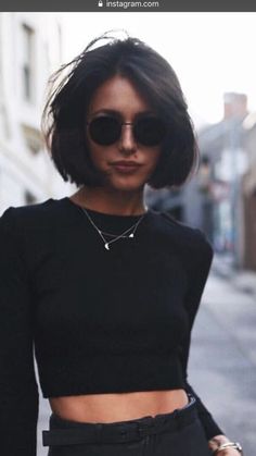 Short Bob Haircuts, Pixie Cuts, Short Bob Hairstyles, 가을 패션, Fotografi Potret, Bob Hairstyle, Short Hairstyles For Women