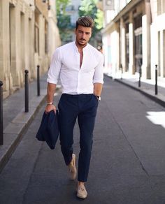 Business Casual For Men, What Is Business Casual, Menswear Outfits, Casual For Men, Business Casual Jeans, Mens Dress Outfits, 2023 Outfits