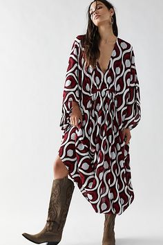 Billowy and breezy, vibrant and eye-catching, this so special kaftan is perfect for brunches, beach days, and everything in between. **Fit:** Maxi length, relaxed and oversized **Features:** Super mod, retro print, relaxed sleeves, pull-on style, deep-v neckline, ruched detailing, soft comfy fabrication **Why We | Groovy Baby Maxi Kaftan Dress by Free People in Red Chic Dinner Outfit, Vintage Vacation, Maxi Kaftan, Fall Winter Dresses, Summer Beach Outfit, Dinner Outfits, Swimwear Cover, Laid Back Style, Retro Prints