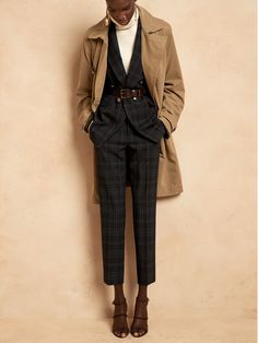 Straight-Fit Washable Wool-Blend Pant | Banana Republic Dark Academia Style, Skirt Streetwear, Curated Closet, Academia Style, Masculine Style, Androgynous Fashion, Gorgeous Fabrics, Business Casual Outfits, Straight Pants