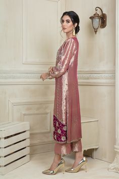 Eden | Pakistani Designer Outfit | Sarosh Salman Tissue Dupatta, Pink Dupatta, Pink Chiffon Dress, Organza Shirt, Neck Designs For Suits, Diy Jacket, Printed Dupatta, Wedding Dress Chiffon, Crochet Fashion Patterns