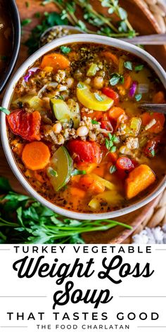 A Weight Loss Soup recipe that is packed full of veggies! This homemade Turkey Vegetable soup is really low calorie because it's basically a bunch of veggies, broth, and ground turkey. Ground turkey is a great low calorie way to bring in tons of flavor! So you will actually want to eat it! It's really quite delicious, and the first meal I make whenever I kick off a diet! Easy Veggie Sides, Soup Turkey, Ground Turkey Soup, Low Calorie Soup, The Food Charlatan, Vegetarian Comfort Food, Food Charlatan, Easy Veggie