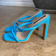 She&In Size 7.5 (38) In A Beautiful Blue Leather Color. Never Worn New Condition. Heel Height Is 4 1/2in. (K) Rainbow Heels, Blue Leather, Beautiful Blue, Heel Height, High Heels, Color Blue, Slip On, Size 7, Rainbow