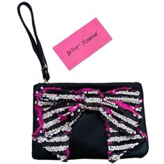 Nwt Betsey Johnson Wristlet Trendy Pouch Wristlet, Black Clutch With Wrist Strap Gift, Black Wristlet With Zipper Closure For Gift, Black Wristlet With Zipper Closure As Gift, Adjustable Wristlet With Wrist Strap For Party, Adjustable Wrist Strap Wristlet For Party, Black Clutch With Zipper Closure For Party, Chic Wristlet With Zipper Closure For Gift, Chic Party Pouch Wristlet