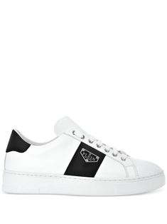 white/black calf leather panelled design logo plaque round toe front lace-up fastening contrasting heel counter branded leather insole flat rubber sole White Low-top Platform Sneakers With Logo Detail, Designer Low-top Sneakers With Leather Sole, Luxury High-top Sneakers With Contrast Sole For Streetwear, Luxury Calf Leather Sneakers For Streetwear, Luxury Low-top Sneakers With Branded Insole, Luxury Leather High-top Platform Sneakers, Classic White Custom Sneakers With Logo Detail, Classic Custom Sneakers With Logo On White Sole, Classic White Custom Sneakers With Logo