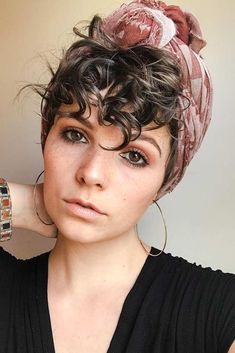 Short Curly Hairstyles For Women, Short Curly Hairstyles, Hair Scarf Styles, Curly Pixie, Women's Hairstyles, Hairstyles Curly, Short Curly Hair, Curly Hairstyles, Curly Girl