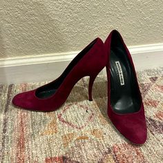 Beautiful Burgundy Manolo Blahnik Classic Suede Pump. 4.5” Heel. Reposhing This Item I Purchased From @Thredland. I Love Them, But They Don’t Fit. They Run Small (Likely From The Pointed Toe), They Are A Eur39, Would More Likely Fit A 37. Classic Burgundy Pointed Toe Heels, Manolo Blahnik Red Heels, Manolo Blahnik Brown Heels, Luxury Red Suede Heels, Manolo Blahnik Red, Red Pointed-toe Kitten Heels With Sculpted Heel, Shoes Manolo Blahnik, Blahnik Shoes, Manolo Blahnik Shoes