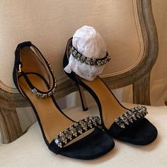 Beautiful Tory Heels !! Great Condition!! Tory Burch Heels, Tory Burch Shoes, Tory Burch, Size 7, Women Shoes, Heels, Women Shopping, Black, Color