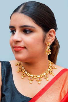 Description: Elegant and charming Gold Plated Royal Kundan Necklace Set. This is a stylish set in a golden tone. This set will work well with traditional, formal, and western formal. This is a finely detailed set, that will make you stand apart from everyone in the room. About: Eye-catching and unique jewelry that will set you apart. Gift this piece to a loved one and see their face light up with joy. Best for gifting or for personal use, wear it to any occasion and become the spotlight. Jewelry Western Formal, Western Gowns, Kids Handicraft, Sequence Blouse, Indo Western Gown, Saree Petticoat, Saree Jewellery, Silver Pooja Items, Kundan Necklace Set