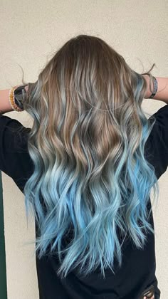 Summer Hair Dye, Blue Tips Hair, Blonde And Blue Hair, Blue Brown Hair, Light Purple Hair, Hair Dye Tips, Blue Ombre Hair, Dyed Hair Blue