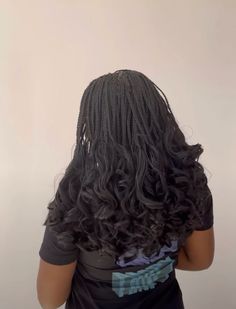 #frenchcurls #curls #blackgirlshairstyles Black French Curls, French Curl Braids, French Curls, Curl Braids, Short French, French Curl, Black French, Black Girls Hairstyles, Braids