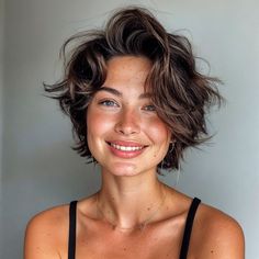 Pixie Bob Styling, "bixie" Haircut For Thick Hair, Pixie Long Haircut, Very Short Hair Girl, Pixie Haircut Girl, Womens Hair Short, Short Hairstyles For Thick Wavy Hair, Hair Shaggy Bob, Pixie Cut 2024