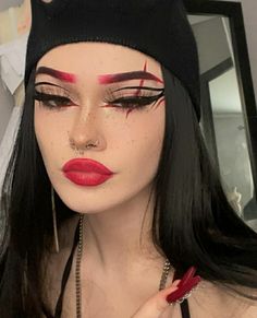 Pelottava Halloween, Maquillage Yeux Cut Crease, Punk Makeup, Graphic Makeup, Rave Makeup, Swag Makeup, Smink Inspiration, Dope Makeup