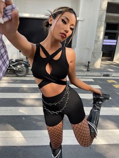 Festival Bodysuit Outfit, Black Dress Rave Outfit, Midnight Mafia Rave Outfit, Biker Shorts Rave Outfit, Techno Rave Outfit Women, Shein Festival Outfit, Shein Rave Outfits, Rave Black Outfit, Rave Outfits Black Women