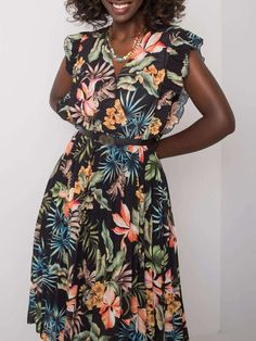 Bloom in elegance with this vibrant floral midi dress! Its playful pleats and flattering V-neck design exude sophistication, perfect for those summer soirees. Feel fabulous and free in this joyful ensemble that's as stylish as it is comfortable. Chic V-neck Midi Dress With Tropical Print, Tropical Print V-neck Midi Dress For Garden Party, Vacation V-neck Pleated Midi Dress, Pleated V-neck Midi Dress For Vacation, V-neck Pleated Midi Dress For Vacation, V-neck Tropical Print Party Dress, Flowy Pleated Summer Dress, Midi Length, Spring Vacation Pleated Midi Dress, Flowy Pleated Midi Dress For Summer