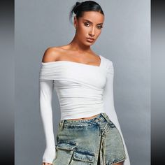 Super Cute And Stylish Ships In 5-10 Business Days Backless Halter Top, Women T Shirts, Basic T Shirt, Casual T Shirts, Fashion Online Shop, All Fashion, Colorful Shirts, Latest Trends, Color White