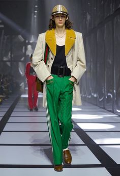 #Gucci #ExquisiteGucci #AlessandroMichele Gucci 2022, Active Style, Guccio Gucci, High Street Fashion, Studio 54, Adidas Outfit, High Fashion Street Style