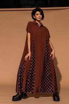 California Cool Oversized Maxi Dress in Brown Oversized Maxi Dress, Satin Playsuit, Dress Layering, Dressed In Lala, Simple Maxi, Black Women Dress, Funky Dresses, California Cool, Sweater Collection