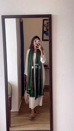 Simple Indian Suits, A Beautiful House, Desi Wear, Simple Kurta Designs, Casual Indian Fashion, Travel Clothes, Desi Fashion Casual, Office Wear Women, Casual College Outfits