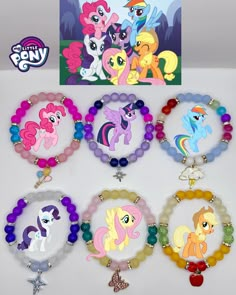 Monster Loom Bracelets Tutorials, My Little Pony Bracelets, Mlp Bracelets, Easy Bracelet Ideas, Glass Beads Bracelet Ideas, Pony Bracelets, Pulseras Kandi, Girly Bracelets, Diy Kandi Bracelets