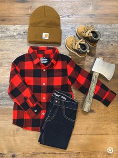 Baby Lumberjack Costume, Easy Toddler Costumes Boy, Lumberjack Baby Costume, Toddler Boy Costumes Halloween, Baby Boy First Halloween Costume, Halloween Costumes Toddler Boy, Diy Toddler Halloween Costumes, Baby Lumberjack, Cute Easy Halloween Costumes