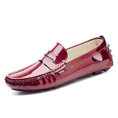 White Dress Shoes Men, Italian Shoes For Men, Dress Shoes Mens, Branded Shoes For Men, Driving Shoes Men, White Dress Shoes, Patent Leather Shoes, Loafers Style, Leather Moccasins