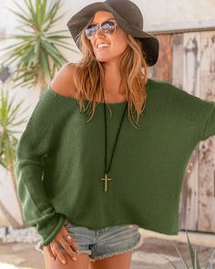 Super soft, lightweight and airy, this is the perfect boxy top with a super flattering fit. The wide, feminine neckline is offset by the dropped shoulder and slouchy body, with fitted sleeves Composition: 60% cotton, 40% acrylic