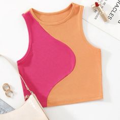 Pink & Orange Swirl Crop Top Summer Must Have, Trendy Colors And Comfortable Wear. Knit Outfit Summer, Camisole Top Outfit, Knitted Outfits For Women, Indie Outfit Inspo, Ribbed Knit Tank Top, Trendy Tank Tops, Cute Summer Tops, Fashion Top Outfits, Colorful Crop Tops