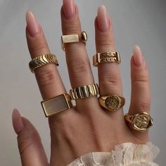 Job Manifestation, Gold Ring Bracelet, Good Vibes Aesthetic, Unique Piercing, Manifestation Motivation, Ring Gold Diamond, Perfect Job