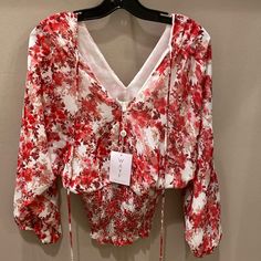 Wayf Floral Pink And White Flowy Blouse Size Xl New With Tags Ready To Ship! Printed Long Sleeve Summer Blouse, Long Sleeve Floral Print Summer Blouse, Summer Long Sleeve Tops With Floral Print, Summer Long Sleeve Tops For Brunch, Trendy Floral Print Tops For Daywear, Casual Printed Blouse For Brunch, Feminine Long Sleeve Blouse For Vacation, Summer Printed Tops For Daywear, Red Tops For Spring Daywear