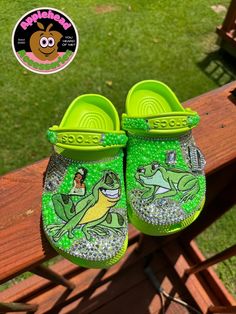 Princess and the Frog Bling rhinestone crocs. Princess Tiana custom bling rhinestone crocs. Adult sizes Princess In The Frog, Shoe Games, Bedazzled Crocs, Croc Ideas, Crocs With Charms, Bedazzled Shoes Diy, Bling Crocs, Kid Birthday Outfits, Bedazzled Shoes