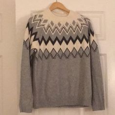 - Super Soft & Warm - Only Worn Once, Otherwise Brand New. - Xl, Length Ends At The Hip Feel Free To Ask Any Questions Or Make An Offer! White Long Sleeve Tops With Fair Isle Pattern, White Long Sleeve Top With Fair Isle Pattern, White Nordic Winter Tops, White Long Sleeve Nordic Top, Colorful Sweaters, Gray White, Grey And White, Scoop Neck, Sweaters For Women