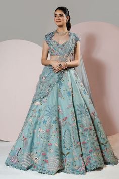 Blouse With Attached Dupatta, Pastel Blue Lehenga, Lehenga With Blouse, Floral Hand Embroidery, Indian Bridesmaid Dresses, Simple Lehenga, Latest Bridal Lehenga, Indian Outfits Lehenga