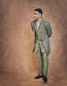 Trending Groom Outfit For Wedding, Western Outfit Men, Sangeet Outfit For Men, Indo Western Outfits For Men, Groom Trends, Man Celebrity, Indo Western Dress For Men, Kurta Ideas, Marriage Clothes