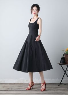 This black sleeveless tank dress is a perfect choice for summer in your closet, wearing it you will be able to show off a more elegant figure, her sleeveless design with wider straps makes the dress more comfortable to wear, and there is also a cinched waist in the middle as well as a pleated hemline, which is also very delicate! ★★FEATURES polyester  fabric Square neckline Sleeveless dress Back zipper closure Fit and flare dress Tank Dress With two pockets Perfect for Summer ★★ Bespoke Order Se Black Maxi Dress Outfit, Black Dress Sleeveless, Sleevless Dress, Maxi Dress Outfit, Dress Pleated, Pinafore Dress, Black Sleeveless Dress, Dress Sleeveless, Elegant Outfit