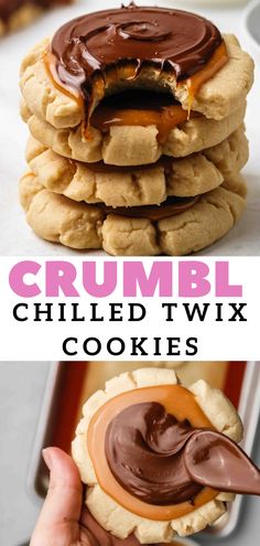 Chilled CRUMBL Twix cookie recipe Twix Cookie Recipe, Crumble Copycat, Luxury Cookies, Twix Cookie, Swig Cookies, Crumble Cookies, Cookie Base, Twix Cookies