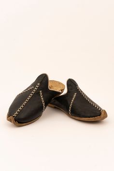 Unisex Black Leather Shoes | Yemeni | Traditional Shoes | Turkish Loafers | Hand stitched Slip Ons | Women Flat Shoes | Gifts For Her | Black Slip-on Loafers With Leather Footbed, Black Leather Slip-ons With Flat Heel, Black Plain Toe Slip-ons With Stitched Sole, Black Closed Toe Slip-ons With Leather Footbed, Black Leather Slip-ons With Stitched Sole, Black Loafers With Stitched Sole And Round Toe, Black Slip-on Loafers With Stitched Sole, Black Slip-ons With Leather Footbed, Black Closed Toe Slip-ons With Rubber Sole