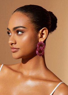 Upgrade your earring game with our Intertwined Chain Pattern Rhinestone Voluminous Earrings. Its hot pink color pops with any outfit, while the intricate chain pattern and sparkling rhinestones add a touch of glamour. Make a statement with these stunning earrings. Material: Cubic Zirconia * Return and exchange are not supported Glamorous Beaded Crystal Earrings, Glamorous Summer Jewelry With Chain Detail, Glamorous Summer Jewelry With Chain, Glamorous Summer Chain Jewelry, Glamorous Pierced Crystal Earrings, Trendy Crystal Earrings For Party, Summer Party Jewelry For Pierced Ears, Summer Party Jewelry For Pierced, Purple Party Jewelry