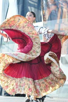 Folklorico Skirt, Ballet Folklorico Hair, Ballet Florklorico Aesthetic, Folklorico Dancing, Ballet Florklorico, Folklorico Dresses, Mexican Ballet Folklorico, Ballet Folklorico, Flowy Maxi Skirts