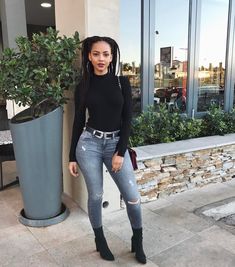 Mihlali Ndamase 🇿🇦 on Instagram: “last one... maybe 🙂” Black Denim Outfit, Mihlali Ndamase, Glamour Outfit, Outing Outfit, Fashion Victim, Casual Chic Outfit, College Fashion, Denim Outfit, Last One