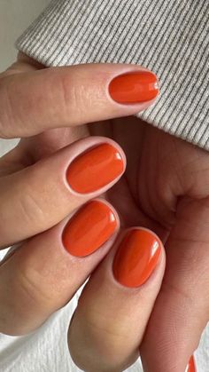 Autumn Gel Manicure, Ginger Nail Color, Pumpkin Colour Nails, Orange Winter Nails, Fall Orange Nail Colors, Short Oval Nails Fall Colors, Short Gel Nails Orange, Aesthetic Orange Nails, Halloween Color Nail Ideas