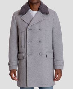 $525 Michael Kors Mens Gray Middlefield Classic-Fit Stretch Coat Jacket Size 42R Description Imported Two front flap pockets; two angled welt muff pockets; two interior welt pockets Center vent; partially lined; plaid pattern; stretch performance Notched lapel with faux-fur trim; three-button double-breasted closure Dry clean Shell: wool/acrylic/polyester; lining, faux fur: polyester About Us We sell only 100% authentic clothing from new with tags to gently used. We have a 100% authentic or mone Collared Sport Coat With Pockets For Winter, Business Outerwear With Fold Down Collar For Winter, Classic Collared Outerwear With Welt Pockets, Classic Outerwear With Fold Down Collar And Patch Pockets, Winter Business Outerwear With Flap Pockets, Business Winter Outerwear With Flap Pockets, Formal Outerwear With Welt Pockets And Fold Down Collar, Classic Outerwear With Fold Down Collar For Business, Classic Peacoat With Notch Lapel And Pockets