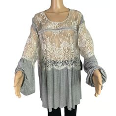 Brand: Venus Babydoo Top - Pretty As Can Be With Fluttery Sleeves And A Loose - New With Tags - Women's Plus Size 3x - Color Gray Off White Lace - Lower Body 100% Viscose Mesh 100% Nylon Lace 100% Cotton - Pit To Pit Approximately 28” - Top Two Bottom Approximately 30” 2500 Spring Tops With Lace Patchwork And Stretch, Stretch Tops With Lace Patchwork For Spring, Long Sleeve Lace Patchwork Tops For Layering, Long Sleeve Tops With Lace Patchwork For Layering, Casual Lace Patchwork Top For Layering, Bohemian Tops With Lace Patchwork For Fall, Bohemian Lace Patchwork Tops For Fall, Lace Patchwork Tops For Layering, Flowy Long-sleeved Tops For Loungewear